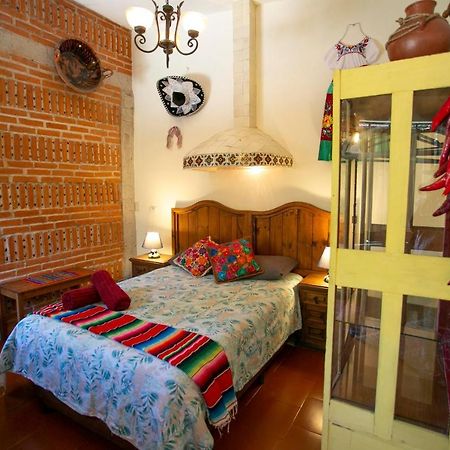 Majikal B&B - China Poblana 乔卢拉 外观 照片